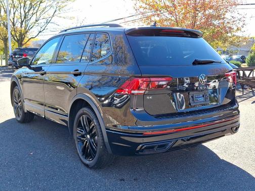 2022 Volkswagen Tiguan 2.0T SE R-Line Black 4MOTION