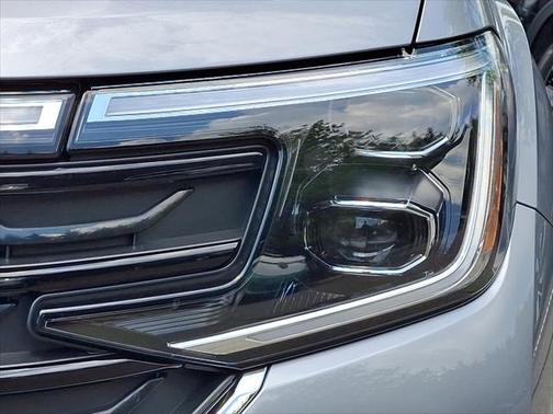 2025 Volkswagen Atlas 2.0T SEL Premium R-Line 4MOTION