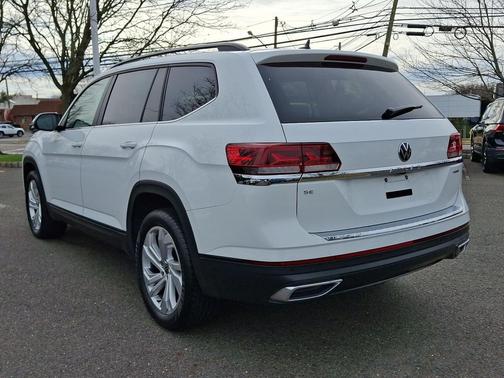 2023 Volkswagen Atlas 2.0T SE w/Technology 4MOTION
