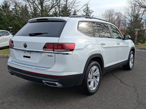 2023 Volkswagen Atlas 2.0T SE w/Technology 4MOTION