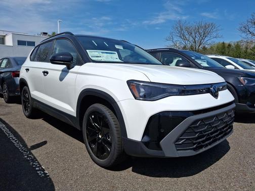 Pure White w/Deep Black Roof - 0Q2T 2026 Volkswagen Taos SE Black