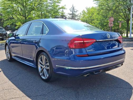 2016 Volkswagen Passat 1.8T R-Line