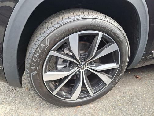 2025 Volkswagen Atlas 2.0T SEL Premium R-Line 4MOTION