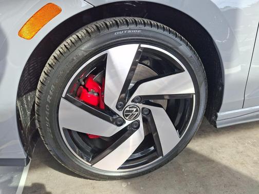 2026 Volkswagen Golf GTI 2.0T S DSG