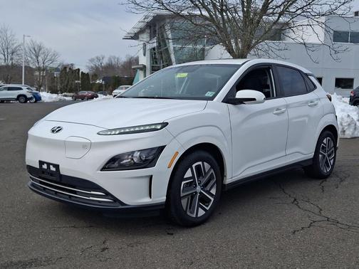 2022 Hyundai KONA EV SEL