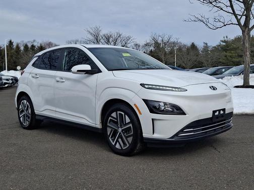 2022 Hyundai KONA EV SEL