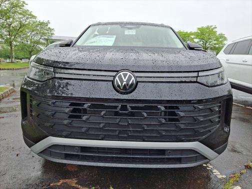 2025 Volkswagen Tiguan 2.0T SE 4MOTION