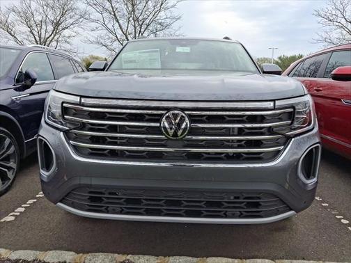 2025 Volkswagen Atlas 2.0T SE w/Technology 4MOTION