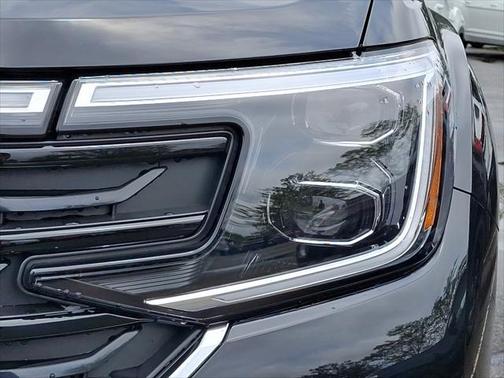 2025 Volkswagen Atlas Cross Sport 2.0T SEL Premium