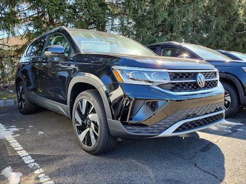 2024 Volkswagen Taos 1.5T SEL