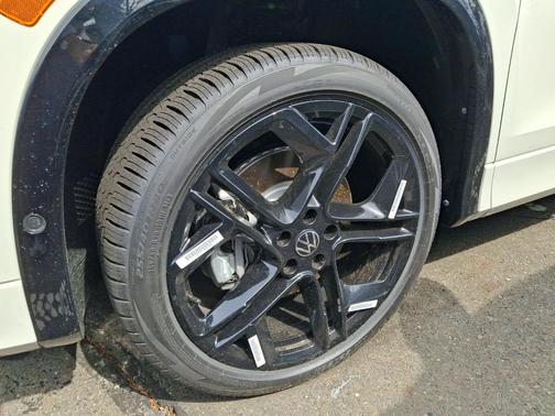 2026 Volkswagen Tiguan 2.0T SE R-Line Black 4MOTION