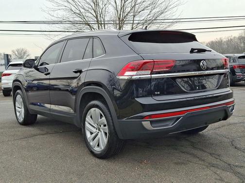 2023 Volkswagen Atlas Cross Sport 2.0T SE w/Technology 4MOTION