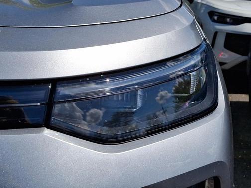 2025 Volkswagen Tiguan 2.0T SE 4MOTION