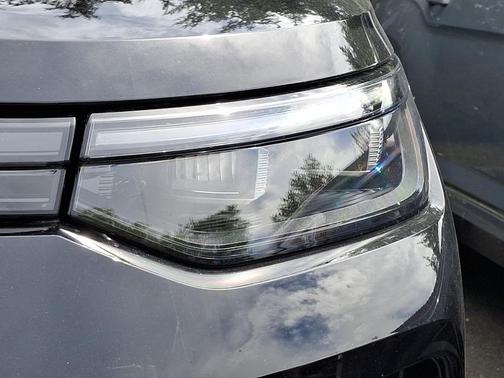 2025 Volkswagen Tiguan 2.0T SE 4MOTION