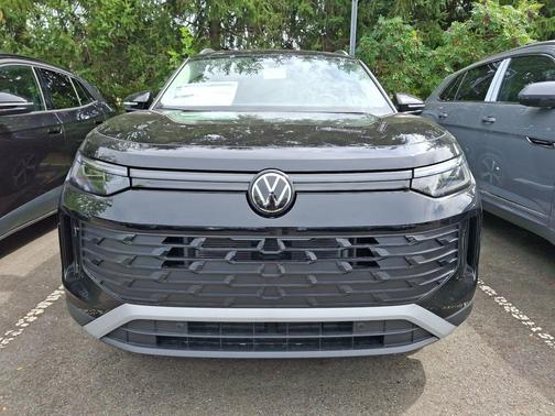 2025 Volkswagen Tiguan 2.0T SE 4MOTION