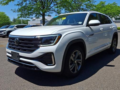 OPAL WHITE PEARL EFFECT 2024 Volkswagen Atlas Cross Sport 2.0T SEL