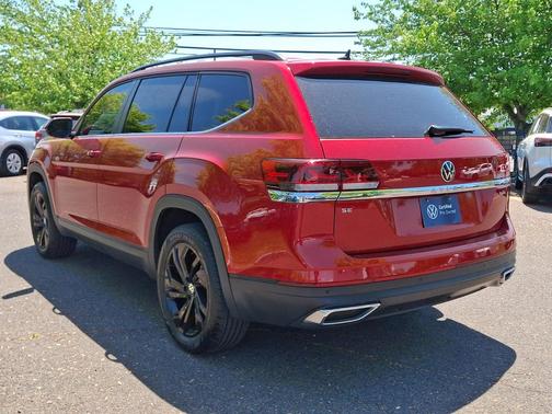 AURORA RED CHROMA 2023 Volkswagen Atlas 2.0T SE w/Technology 4MOTION