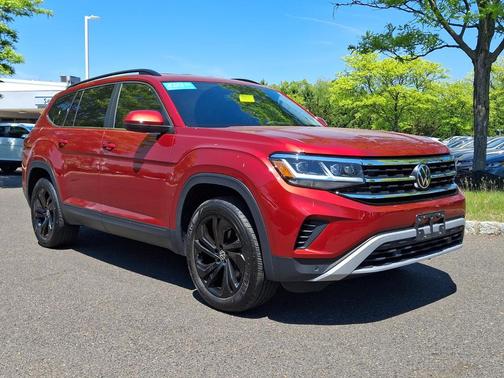 AURORA RED CHROMA 2023 Volkswagen Atlas 2.0T SE w/Technology 4MOTION