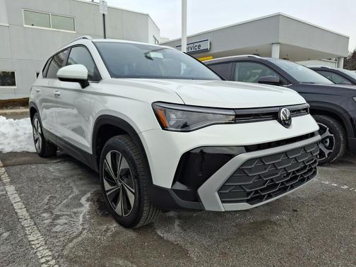 2026 Volkswagen Taos SE