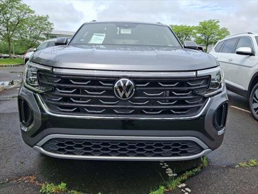 2025 Volkswagen Atlas Cross Sport 2.0T SE w/Technology 4MOTION