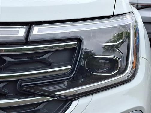2025 Volkswagen Atlas 2.0T SE w/Technology 4MOTION