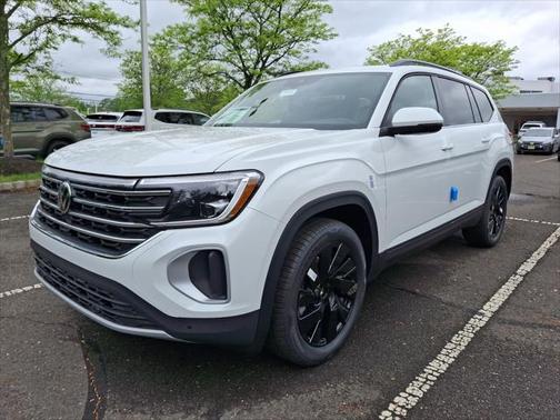 2025 Volkswagen Atlas 2.0T SE w/Technology 4MOTION