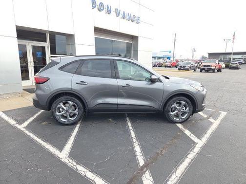 2026 Ford Escape ST-Line Select