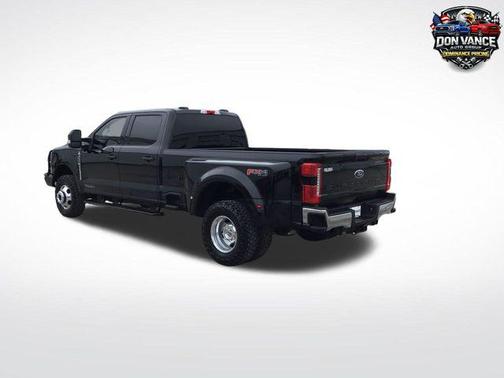Agate Black Metallic 2025 Ford F-350 XLT