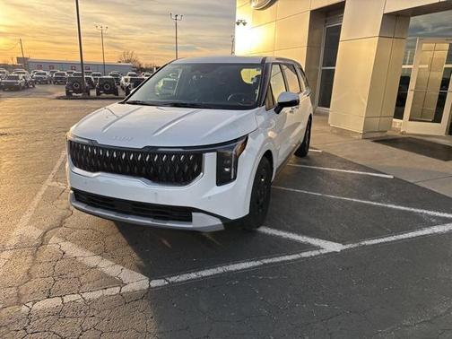 2025 Kia Carnival LXS