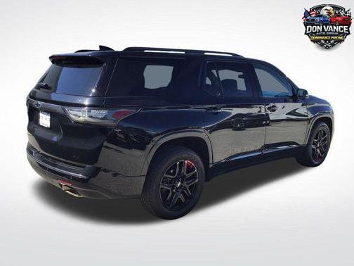 Mosaic Black Metallic 2020 Chevrolet Traverse Premier