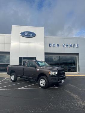 2020 RAM 2500 Tradesman Regular Cab 4X4 8' Box