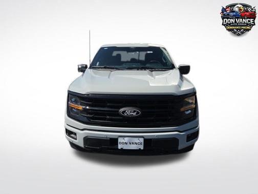 Avalanche 2026 Ford F-150 XLT