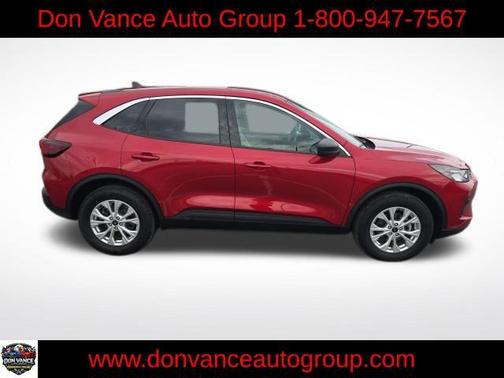 Rapid Red Metallic Tinted Clearcoat 2023 Ford Escape Active