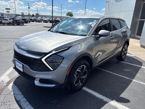 2024 Kia Sportage LX