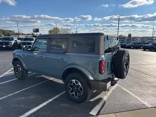 2023 Ford Bronco Outer Banks