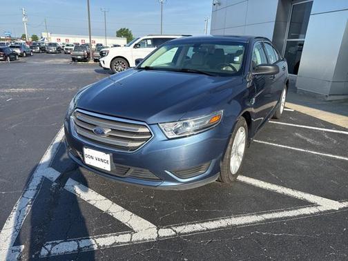 2019 Ford Taurus SE