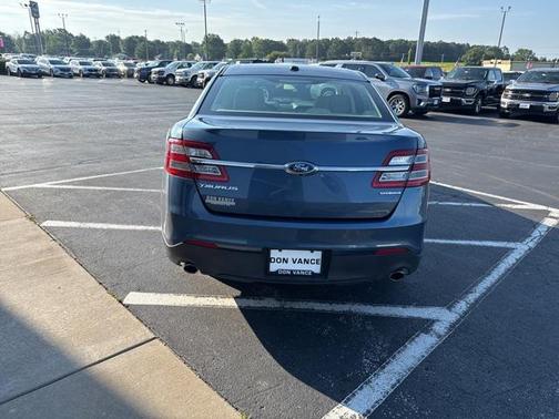2019 Ford Taurus SE
