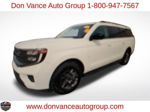 White Metallic 2025 Ford Expedition Max Active 4x4