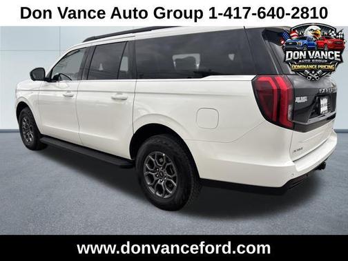 White Metallic 2025 Ford Expedition Max Active 4x4