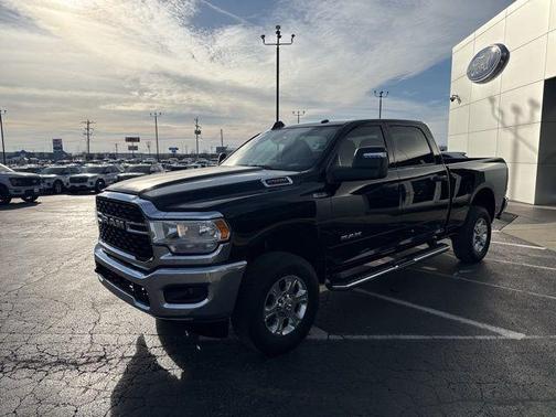 2024 RAM 2500 Big Horn Crew Cab 4x4 6'4' Box