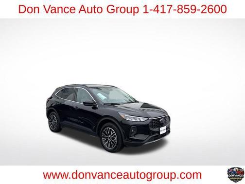 Agate Black Metallic 2025 Ford Escape PHEV SE