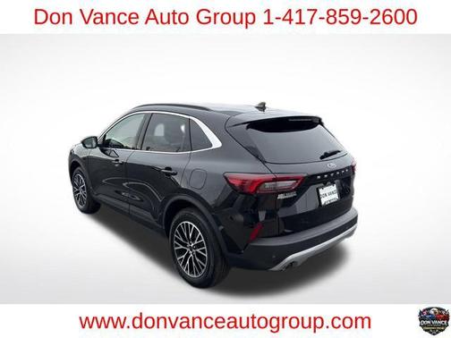 Agate Black Metallic 2025 Ford Escape PHEV SE