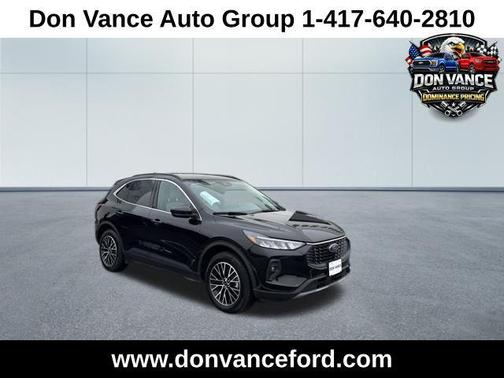 Agate Black Metallic 2025 Ford Escape PHEV SE