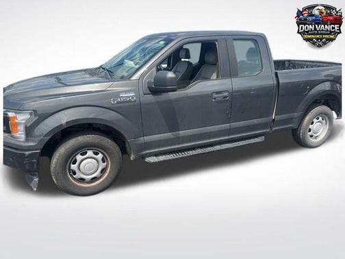 Magnetic Metallic 2018 Ford F-150 XL
