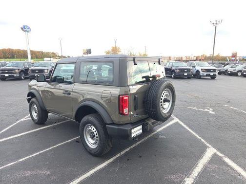 2025 Ford Bronco Base