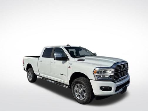 Bright White Clearcoat 2024 RAM 2500 Laramie Crew Cab 4x4 6'4' Box