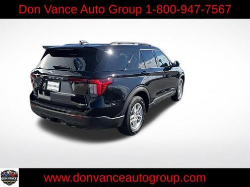 Agate Black Metallic 2026 Ford Explorer Active w/200A Pkg