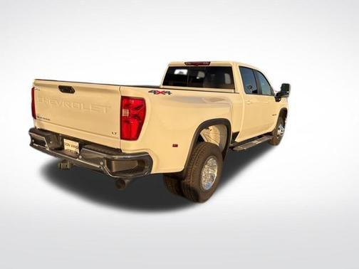 2025 Chevrolet Silverado 3500 LT