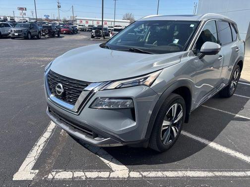 2022 Nissan Rogue SL