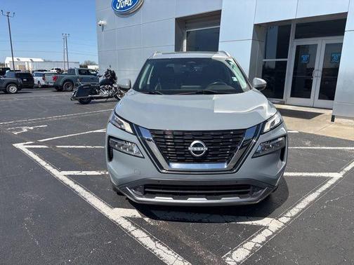 2022 Nissan Rogue SL